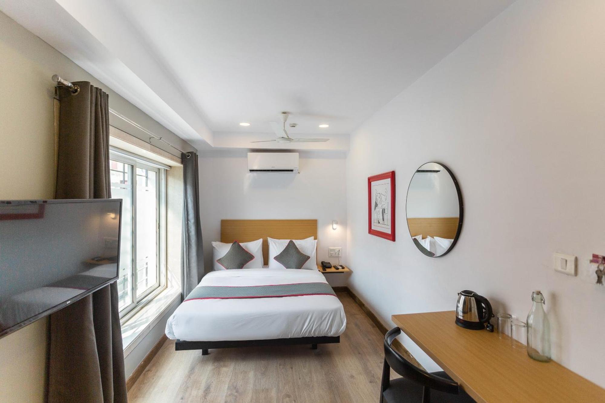 Super Townhouse Habitat New Town Rooms & Party Spaces Колката Екстериор снимка