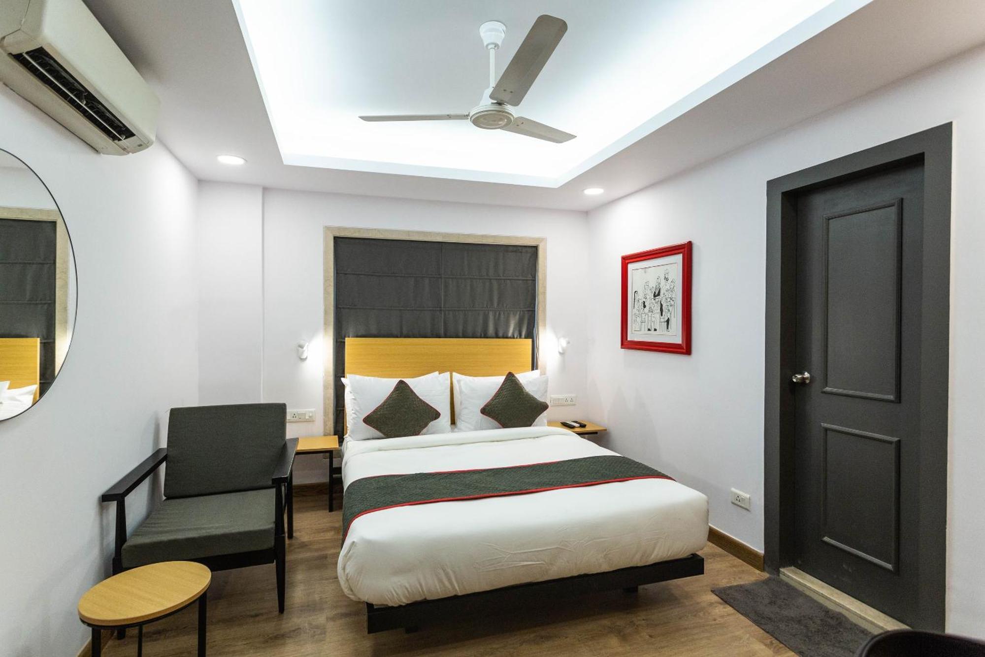 Super Townhouse Habitat New Town Rooms & Party Spaces Колката Екстериор снимка
