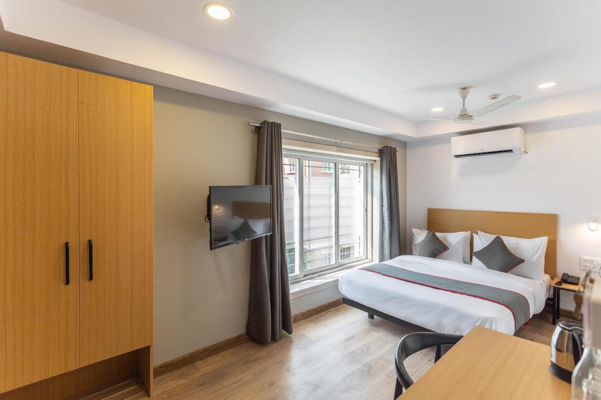 Super Townhouse Habitat New Town Rooms & Party Spaces Колката Екстериор снимка